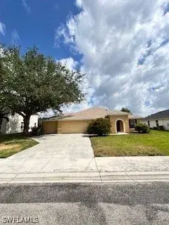 Picture of 18301 Pine Nut Ct, Lehigh Acres, FL 33972