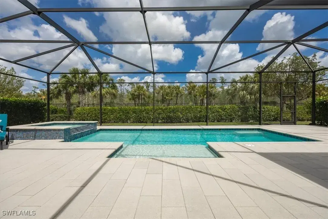 Picture of 8939 Redonda Dr, Naples, FL 34114