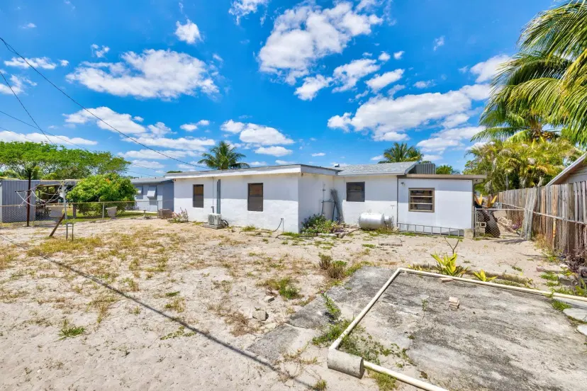 Picture of 1000 NE 52Nd Ct, Deerfield Beach FL 33064