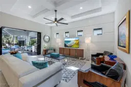 Picture of 9400 Night Heron Ln, Naples, FL 34120
