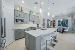 Picture of 9400 Night Heron Ln, Naples, FL 34120