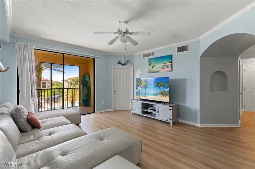Picture of 12920 Positano Cir 306, Naples FL 34105