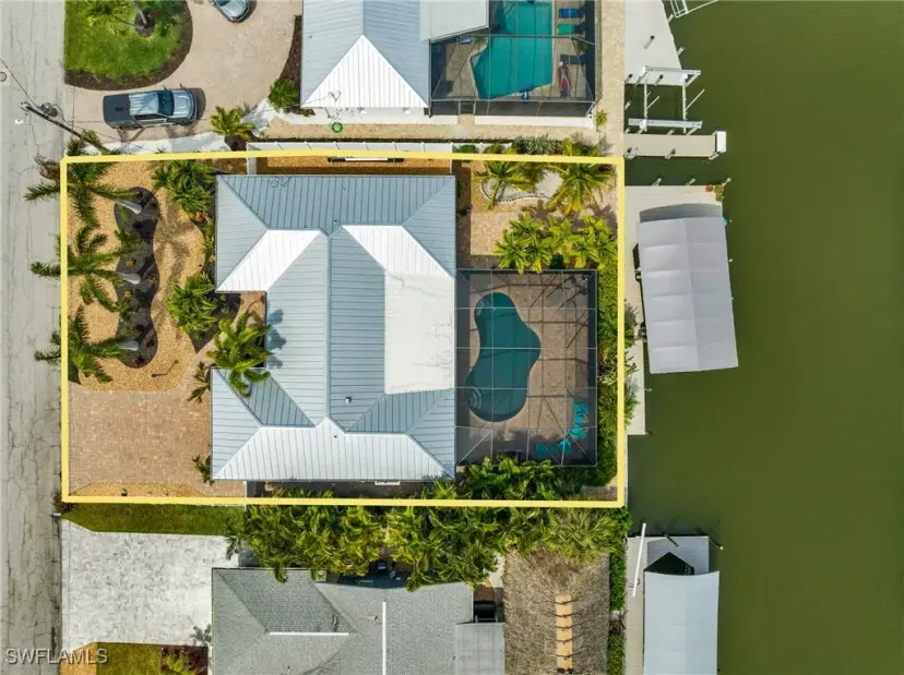 Picture of 11 Sunview Blvd, Fort Myers Beach FL 33931