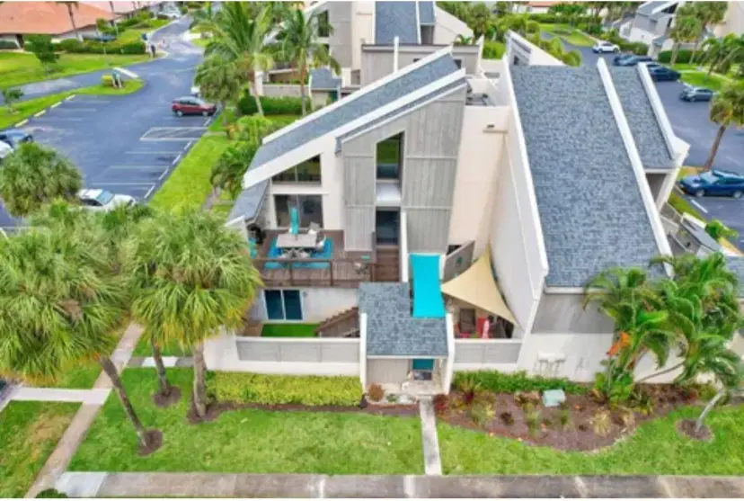 Picture of 1605 S Us Highway 1 4D, Jupiter FL 33477