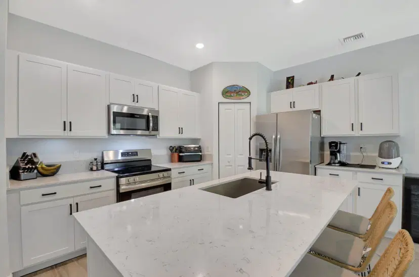 Picture of 4375 Hammock Grove Drive, Lake Worth FL 33467