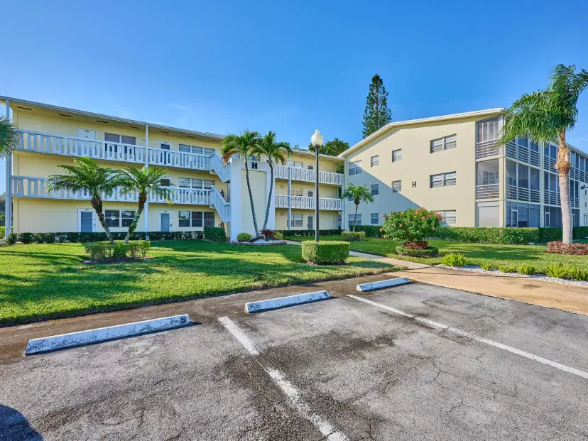 Picture of 300 Dorset H, Boca Raton FL 33434