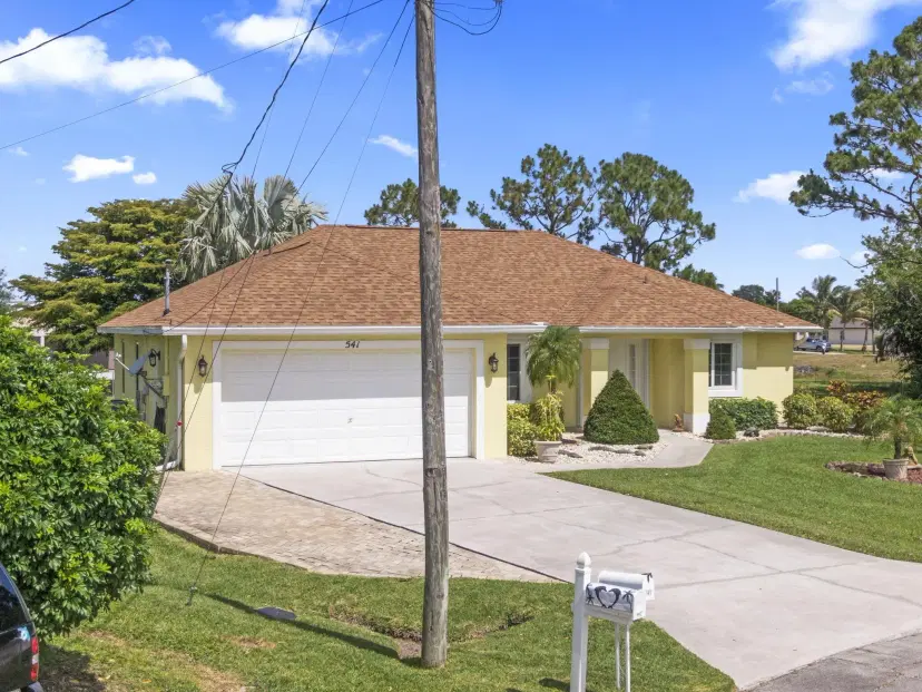 Picture of 541 SW Saturn Court, Port St Lucie FL 34953