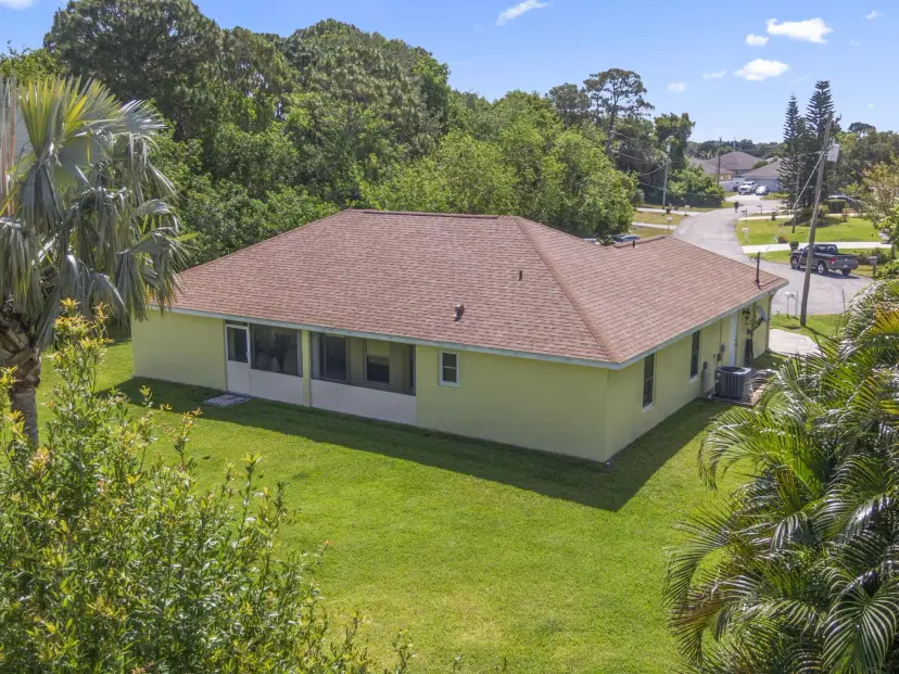 Picture of 541 SW Saturn Court, Port St Lucie FL 34953
