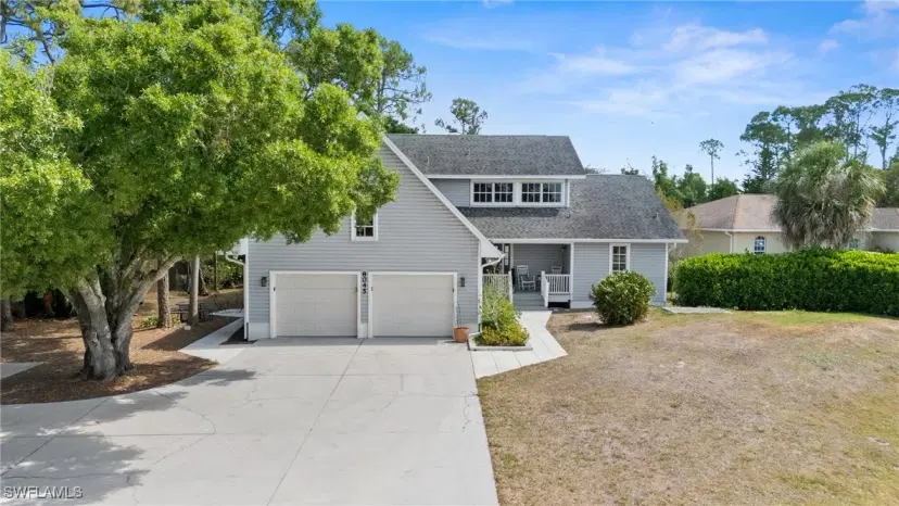 Picture of 8045 Cypress Dr S, Fort Myers FL 33967