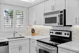 Picture of 271 Southbay Dr 222, Naples, FL 34108