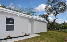 Picture of 4637 Elvas Ave S, Fort Myers, FL 33905