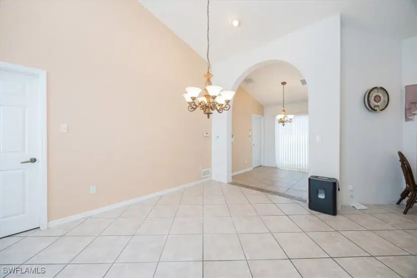 Picture of 227 Kirtland Dr, Naples FL 34110