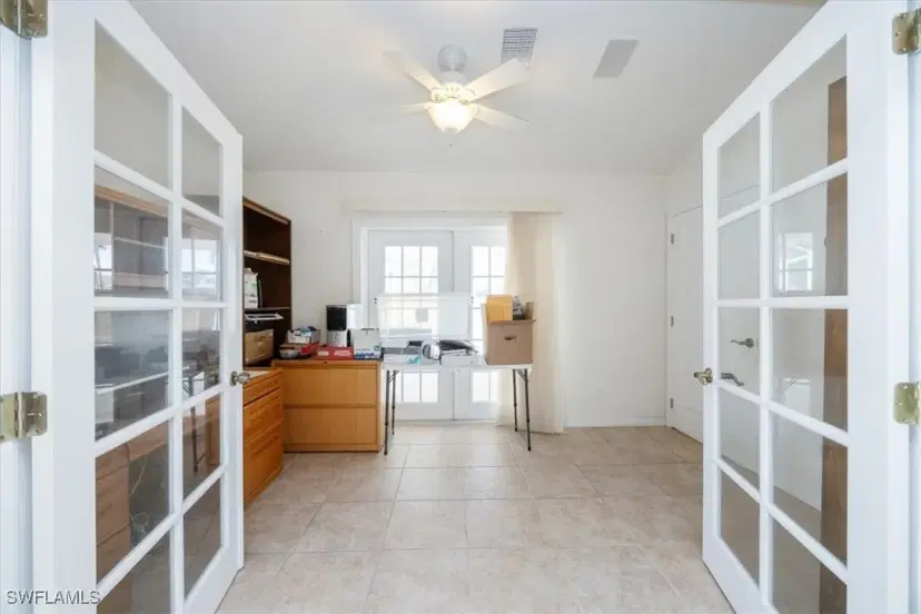 Picture of 227 Kirtland Dr, Naples FL 34110