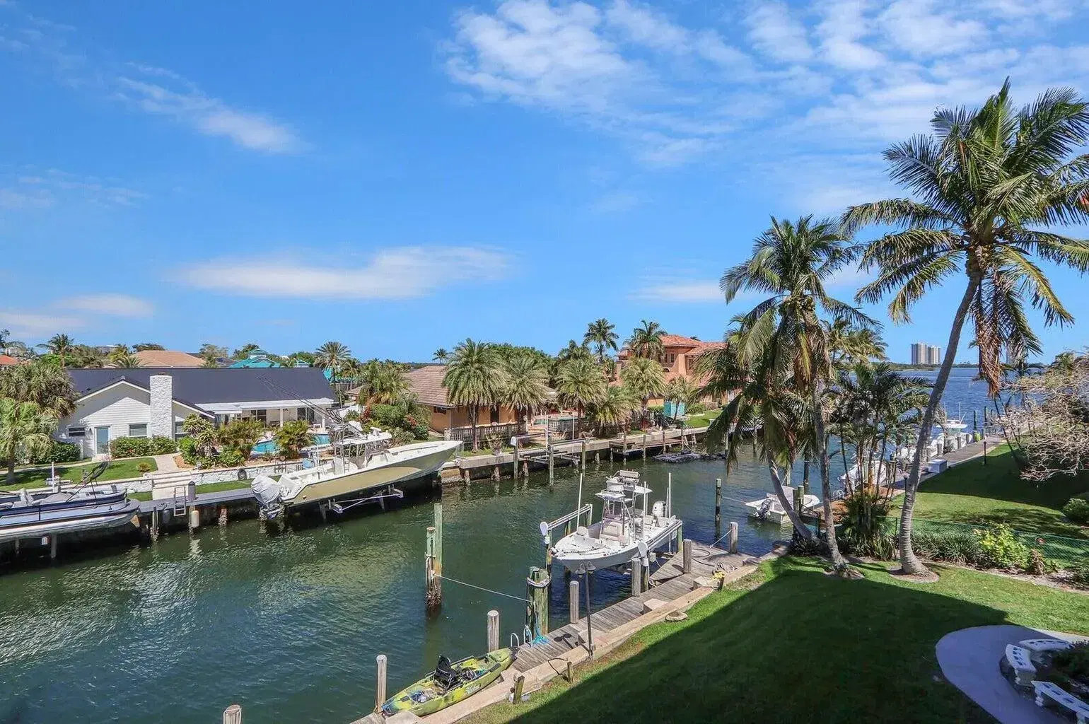 Picture of 109 Paradise Harbour Boulevard 314, North Palm Beach, FL 33408