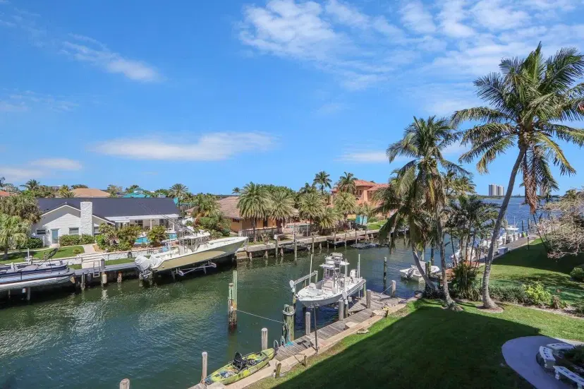 Picture of 109 Paradise Harbour Boulevard 314, North Palm Beach FL 33408