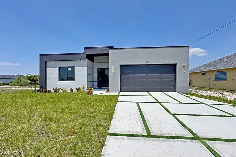 Picture of 4233 Jacaranda Pkwy W, Cape Coral, FL 33993