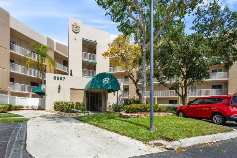 Picture of 9587 Weldon Circle B402, Tamarac FL 33321