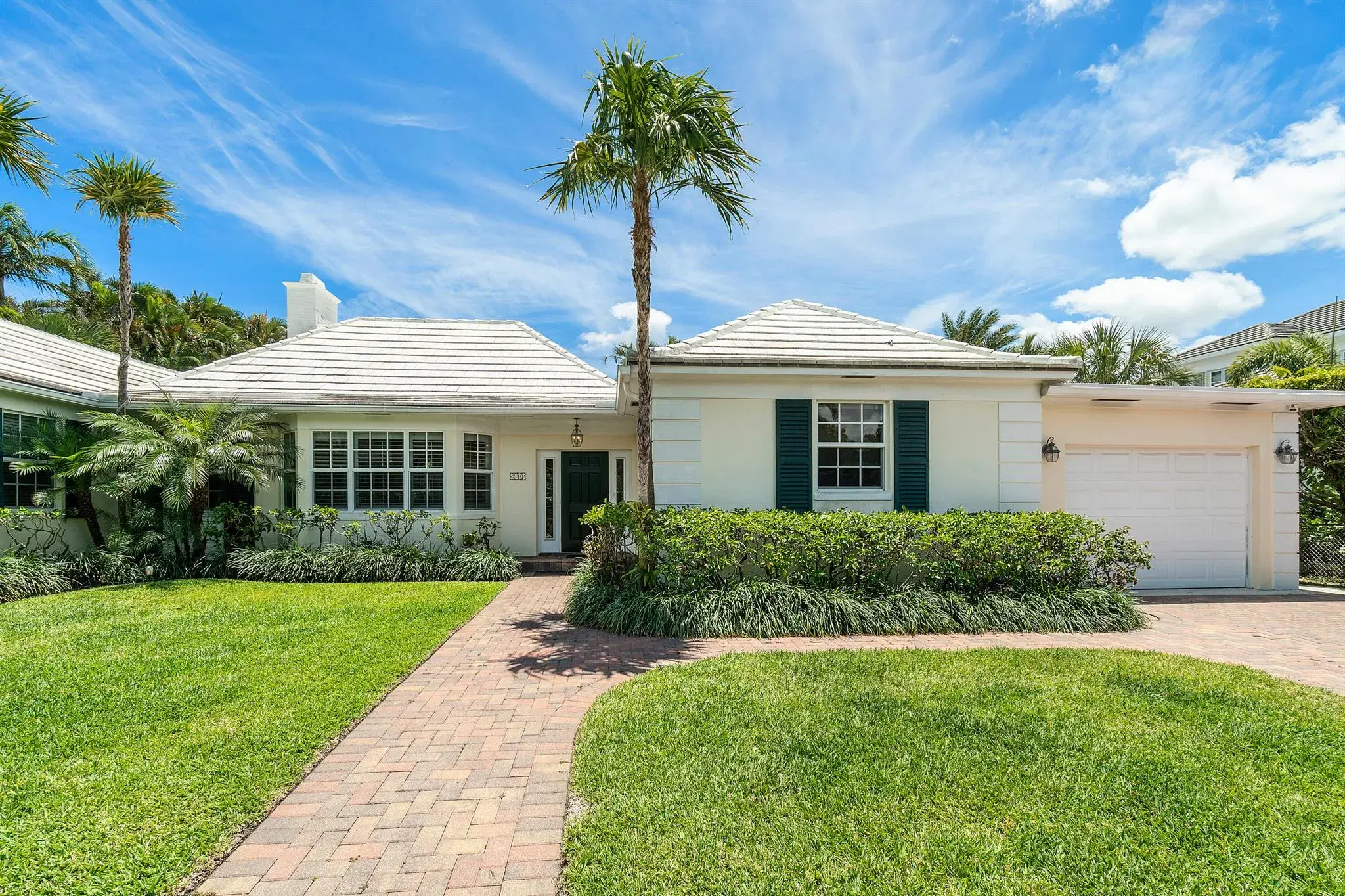 Picture of 230 Plantation Road, Palm Beach, FL 33480