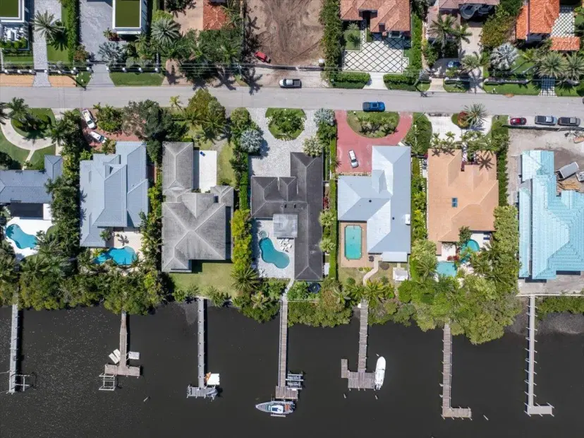 Picture of 820 N Atlantic Drive, Lantana FL 33462