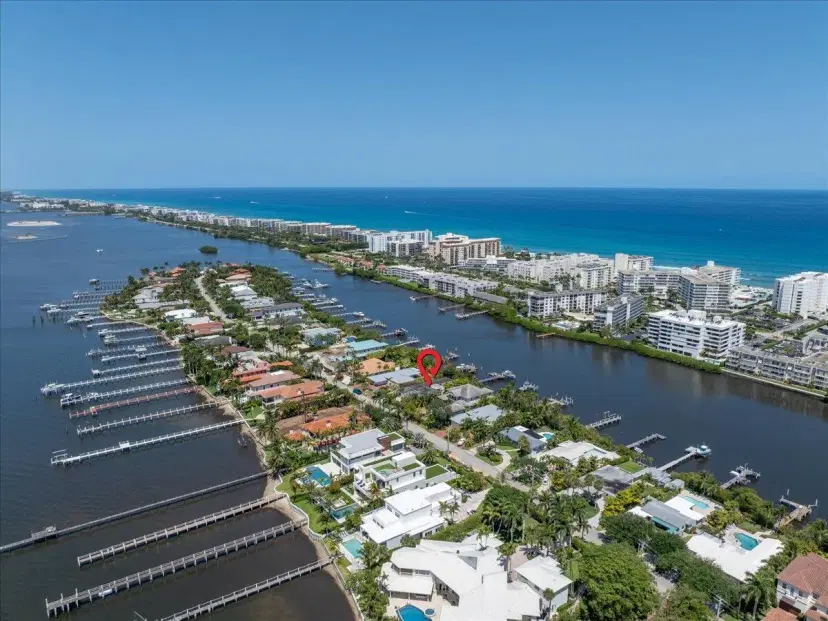 Picture of 820 N Atlantic Drive, Lantana FL 33462