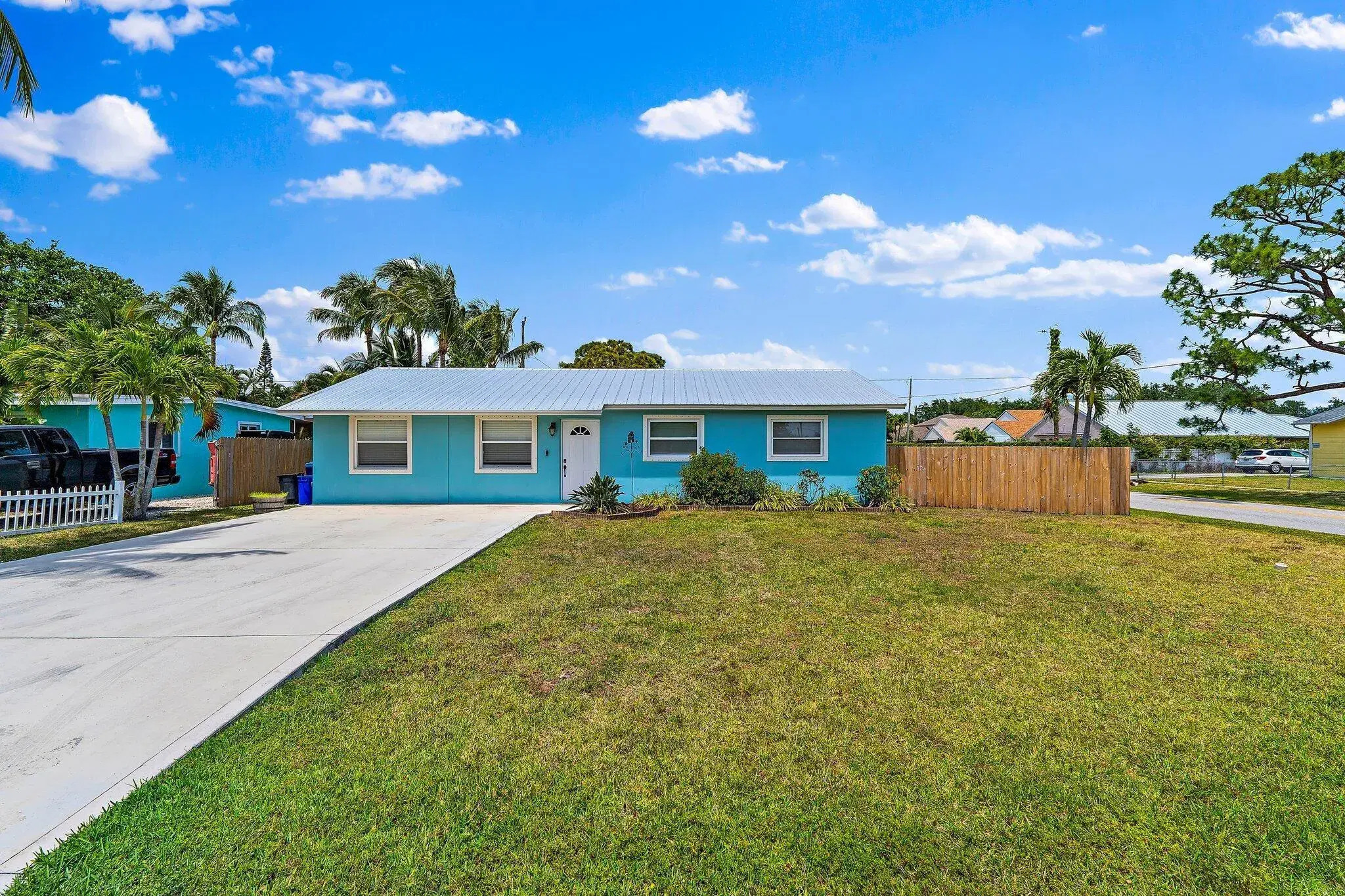 Picture of 1001 Pottawatomie Street, Jupiter, FL 33458