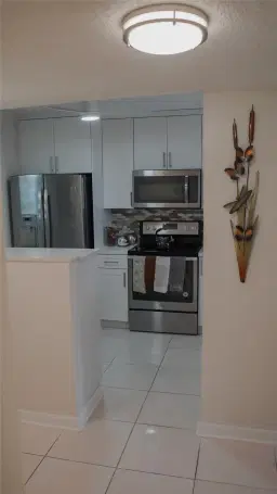 Picture of 7142 Golf Colony CT 206, Lake Worth, FL 33467
