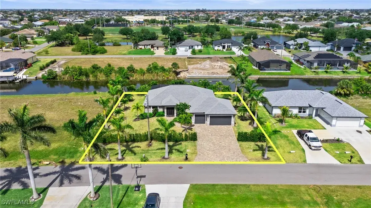 Picture of 328 SW 26Th Ave, Cape Coral, FL 33991