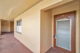 Picture of 9020 Sunrise Lakes Blvd 306, Sunrise, FL 33322