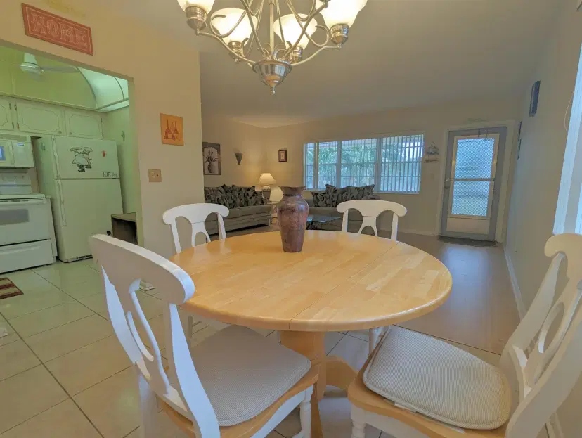Picture of 113 Waltham E, West Palm Beach FL 33417