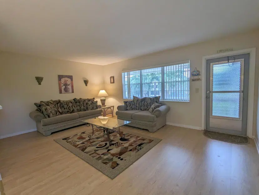 Picture of 113 Waltham E, West Palm Beach FL 33417