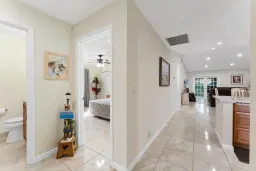 Picture of 2640 Gately Drive W 401, West Palm Beach, FL 33415