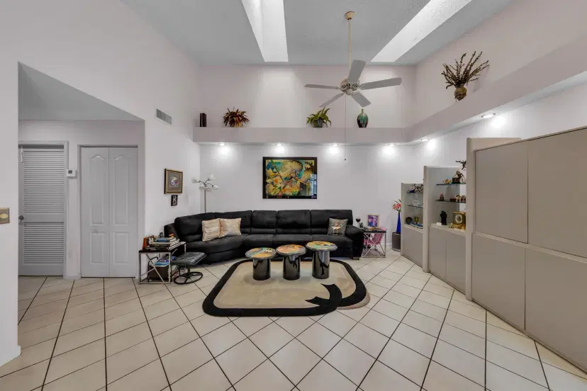 Picture of 9407 Boca Gardens Parkway B, Boca Raton FL 33496