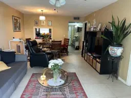 Picture of 9330 Lagoon Pl 406, Davie, FL 33324
