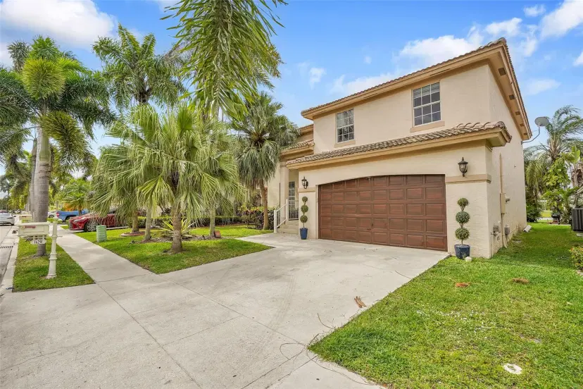 Picture of 16250 La Costa Dr, Weston FL 33326