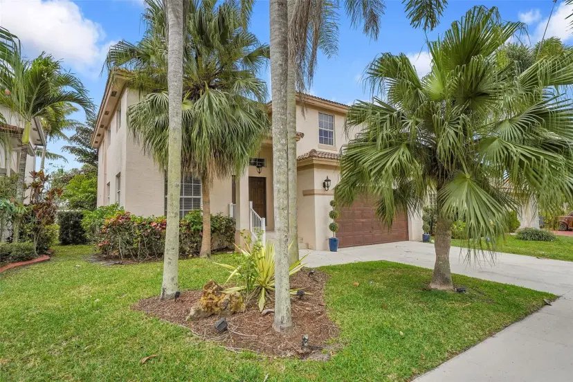 Picture of 16250 La Costa Dr, Weston FL 33326