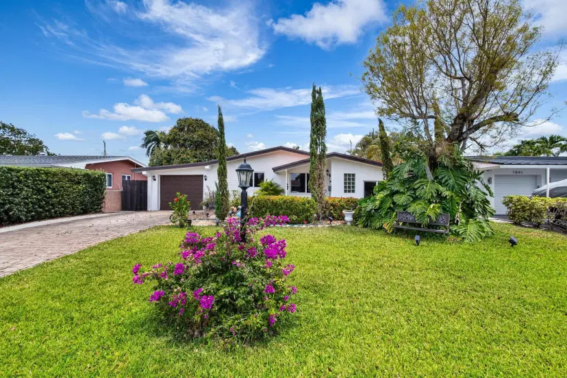 Picture of 7851 NW 12Th, Pembroke Pines FL 33024