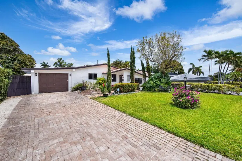 Picture of 7851 NW 12Th, Pembroke Pines FL 33024