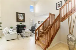 Picture of 350 Cambridge Dr, Weston, FL 33326