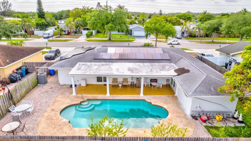 Picture of 854 Royal Palm Beach Boulevard, Royal Palm Beach FL 33411