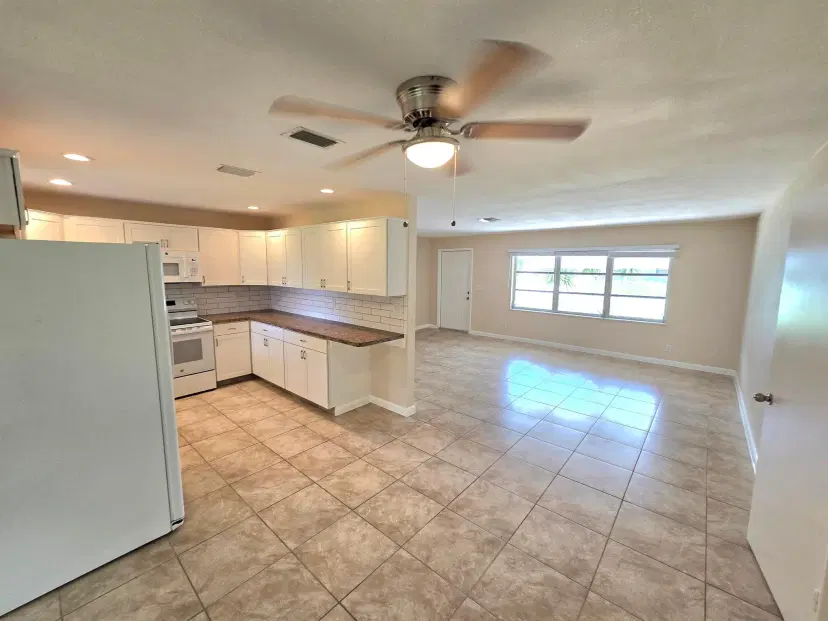 Picture of 7902 Lockwood Drive, Fort Pierce FL 34951