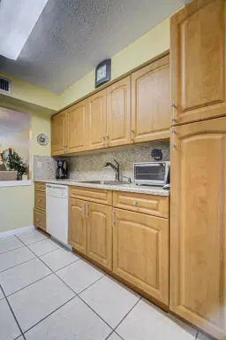 Picture of 13658 Via Flora C, Delray Beach, FL 33484