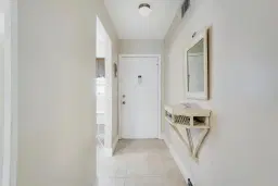 Picture of 2223 NE 1St Court 105, Boynton Beach, FL 33435