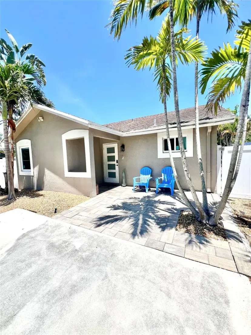 Picture of 1204 NE 3Rd Ave, Fort Lauderdale FL 33304