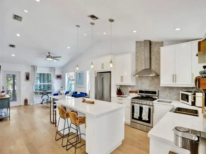 Picture of 1204 NE 3Rd Ave, Fort Lauderdale FL 33304