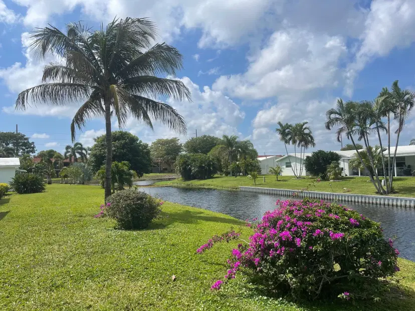 Picture of 1313 SW Lake Court, Boynton Beach FL 33426