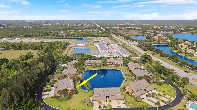 Picture of 102 SE Crestwood Circle, Stuart FL 34997