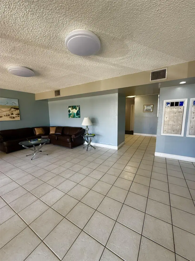 Picture of 2741 E Taft St 102, Hollywood FL 33020