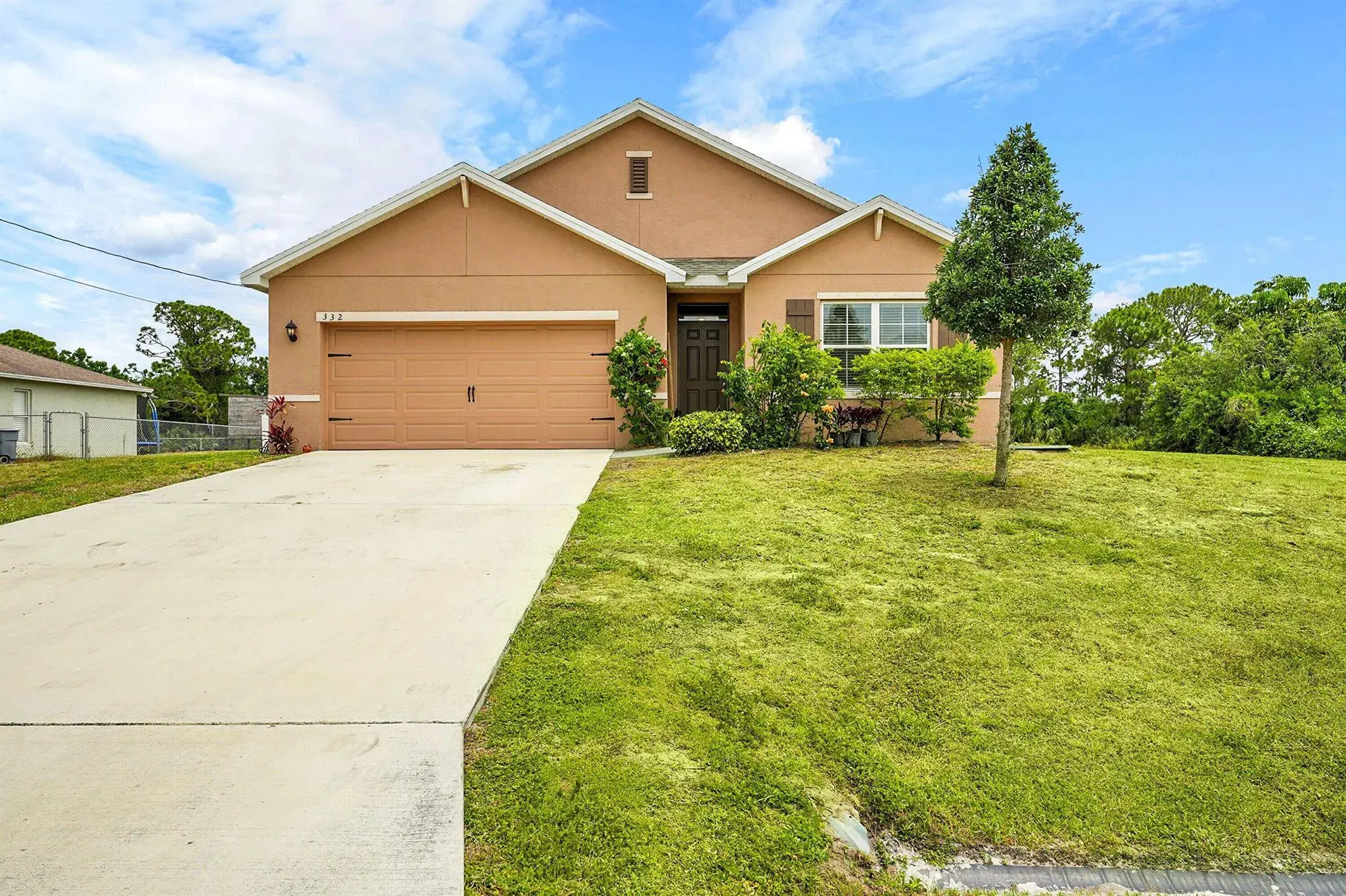Picture of 332 SW Ridgecrest Drive, Port St Lucie, FL 34953