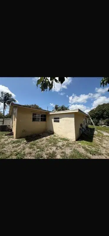 Picture of 911 NE 50Th St, Deerfield Beach FL 33064