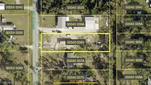 Picture of 8111 Breeze Dr, North Fort Myers FL 33917